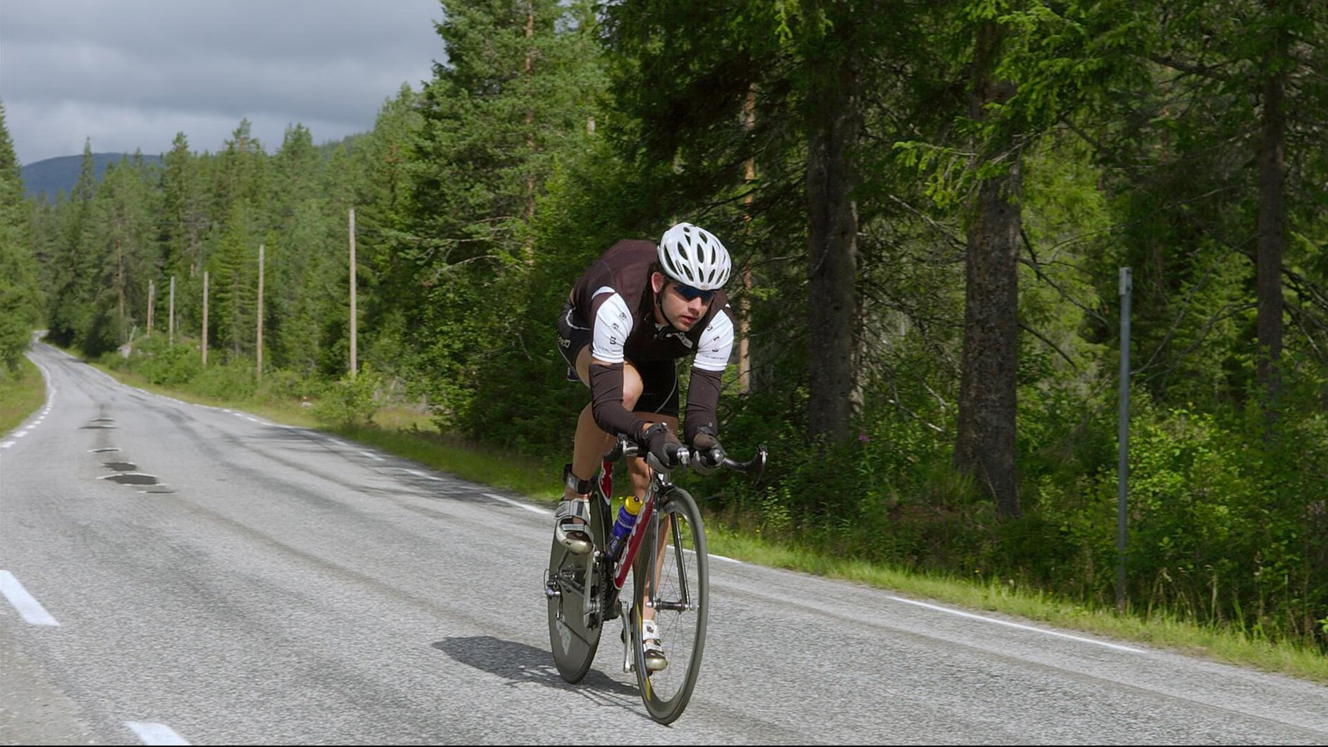 中国血拼尼斯，当东方消费力遇上欧冠半决赛的哈兰德时刻