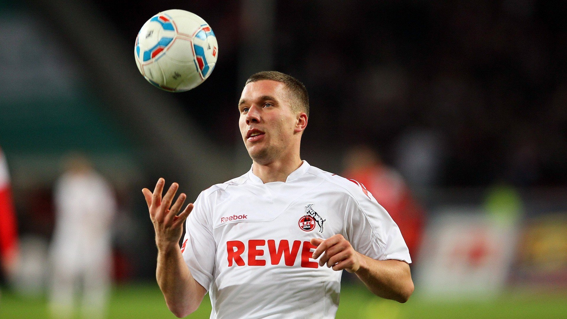 红黑风暴席卷黄色潜水艇，拉什福德一锤定音定乾坤