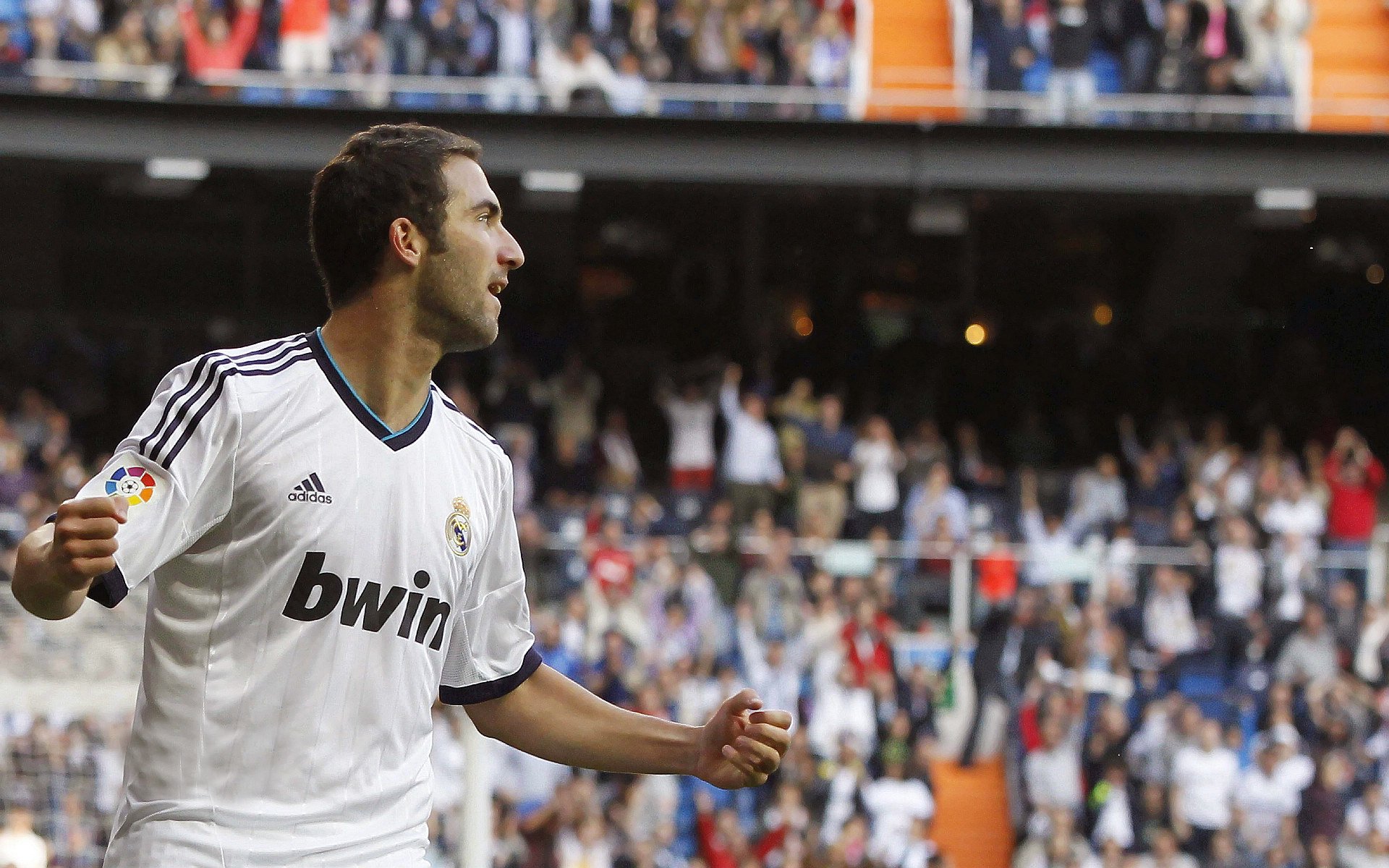 赛道上的独裁者，凯塞多如何一手掌控F1年度争冠之夜的比赛走势